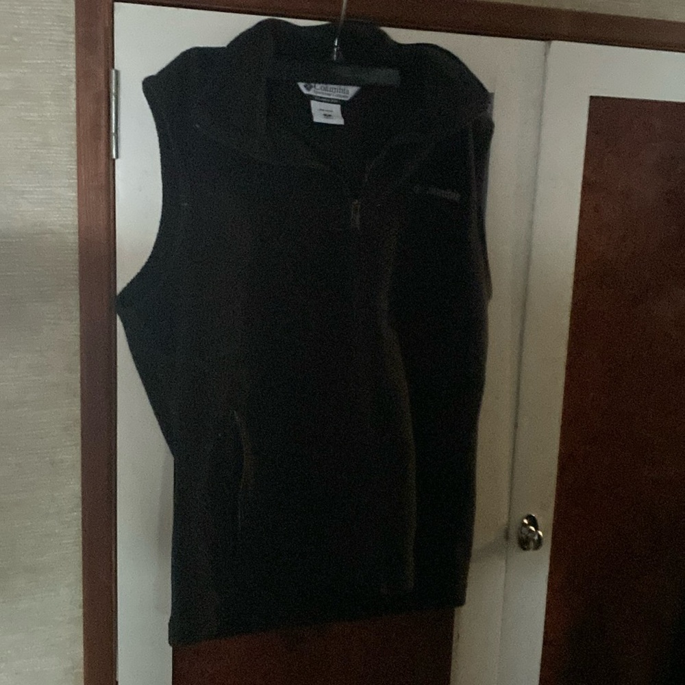 Columbia black fleece vest size medium
